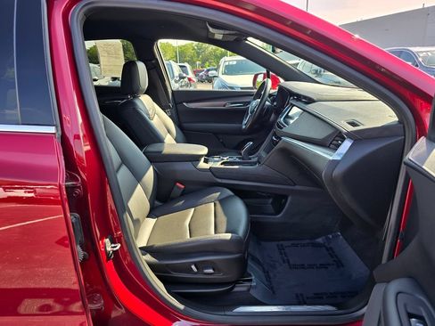 Certified 2020 Cadillac XT5 Luxury w/ LPO, Floor Liner Package AWD/4WD image 29