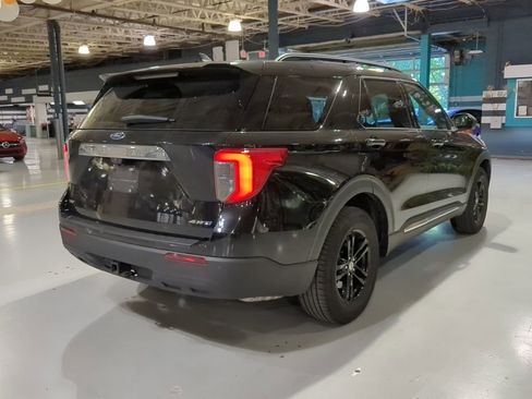 Used 2023 Ford Explorer XLT w/ Class IV Trailer Tow Package AWD/4WD image 8
