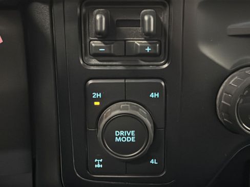 Used 2023 Ford F250 XL AWD/4WD image 29