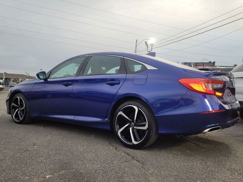 Used 2018 Honda Accord Sport image 8