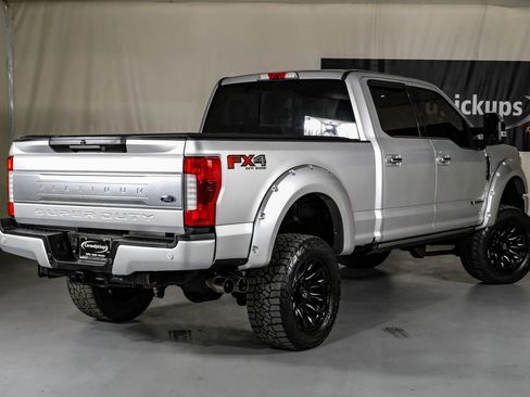 Used 2019 Ford F250 Platinum w/ Platinum Ultimate Package image 6