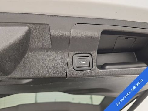 Used 2020 GMC Acadia SLE w/ Driver Convenience Package AWD/4WD image 17