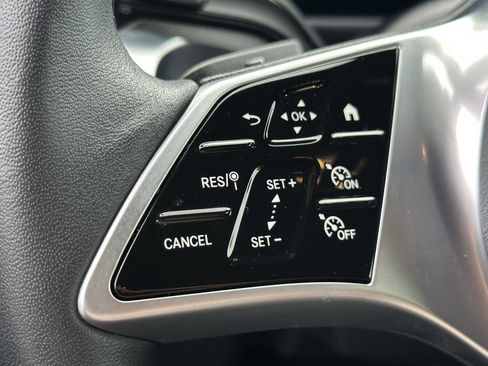 Certified 2025 Mercedes-Benz GLB 250 image 27