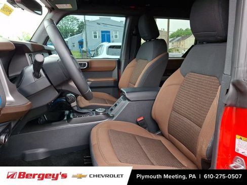 Used 2023 Ford Bronco Outer Banks AWD/4WD image 16