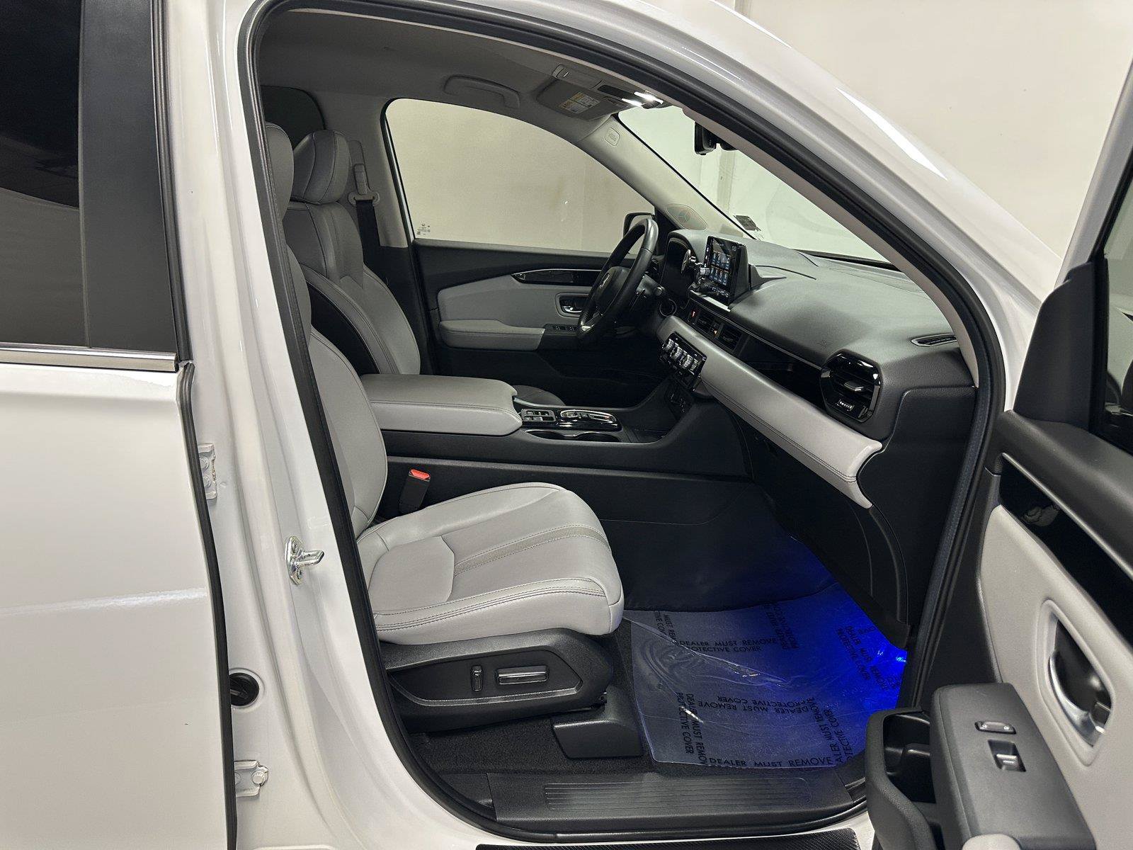 Certified 2025 Honda Pilot EX-L image 39