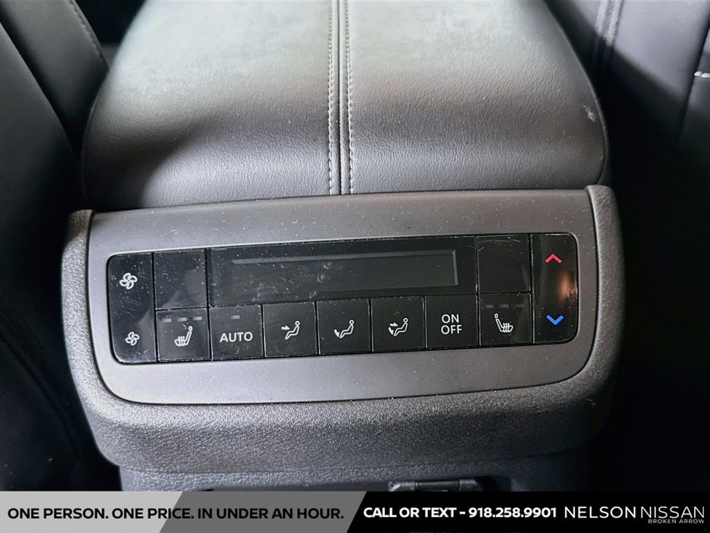 Certified 2025 Nissan Pathfinder Platinum w/ Black Appearance Package AWD/4WD image 27