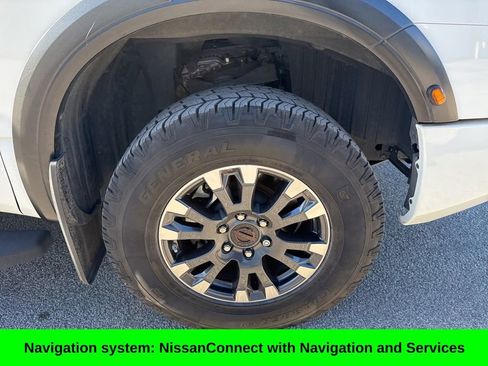 Used 2024 Nissan Titan PRO-4X w/ Pro-4x Convenience Package image 2