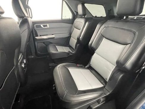 Used 2022 Ford Explorer XLT w/ Equipment Group 202A image 43