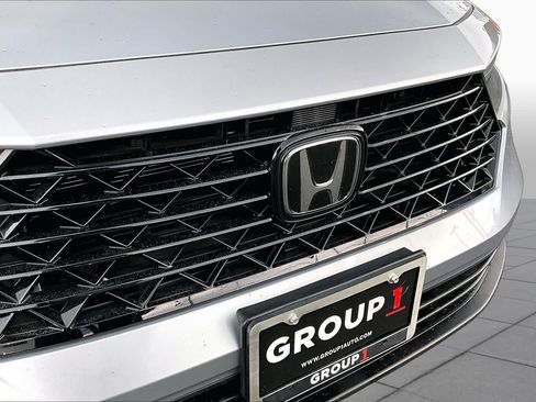 Used 2023 Honda Accord EX image 30