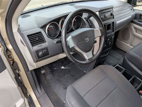 Used 2010 Dodge Grand Caravan SE w/ SE Plus Group image 12