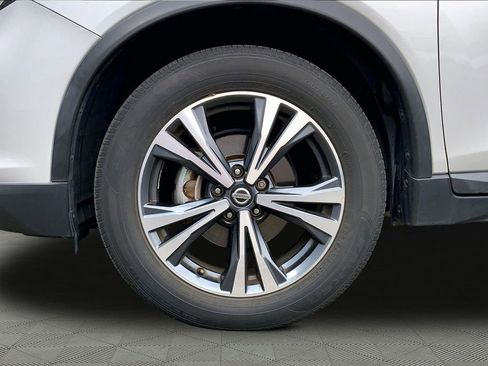 Used 2018 Nissan Rogue SL image 21