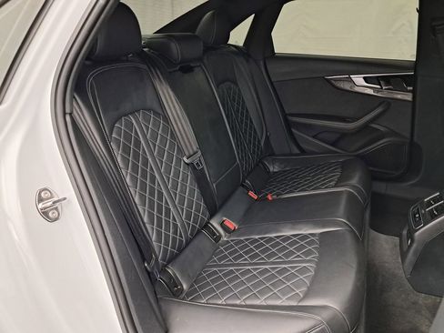 Used 2022 Audi S4 Premium Plus image 39