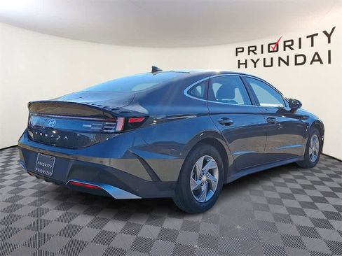 Certified 2025 Hyundai Sonata SE image 4