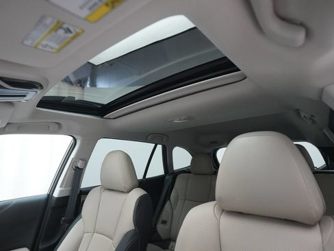 Used 2025 Subaru Outback Limited AWD/4WD image 32