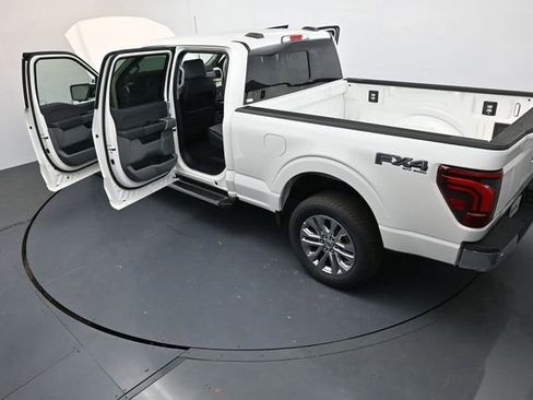 New 2025 Ford F150 Lariat w/ Equipment Group 502A High image 38