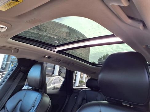 Used 2019 Volvo XC60 T6 Momentum w/ Protection Package Premier AWD/4WD image 29