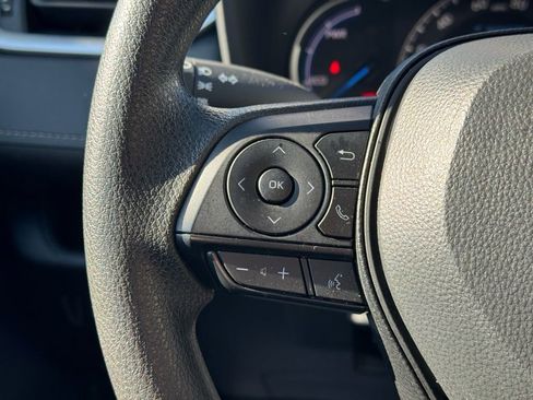 Certified 2025 Toyota RAV4 LE image 37