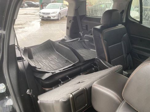 Used 2022 GMC Acadia AT4 w/ Preferred Package image 26