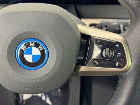 Used 2022 BMW iX xDrive50 w/ Sport Package image 23
