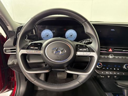 Used 2023 Hyundai Elantra Limited w/ Cargo Package FWD image 14
