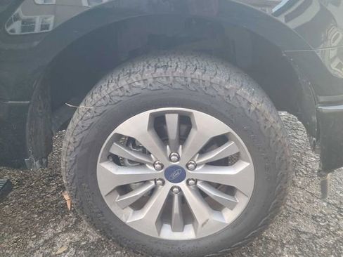 Used 2017 Ford F150 XL w/ Equipment Group 101A Mid image 9