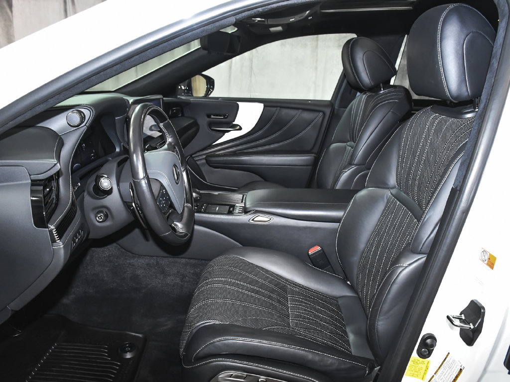 Used 2022 Lexus LS 500h AWD w/ Luxury Package image 55