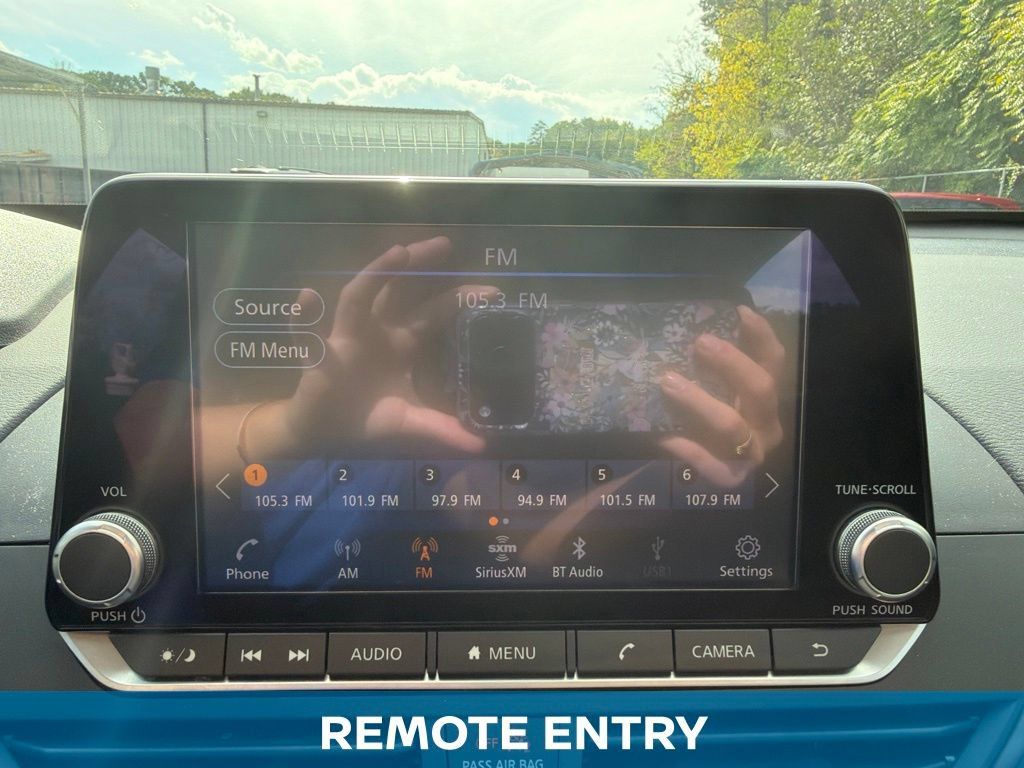 Used 2025 Nissan Altima 2.5 SV FWD image 4