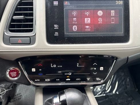 Used 2017 Honda HR-V EX image 17
