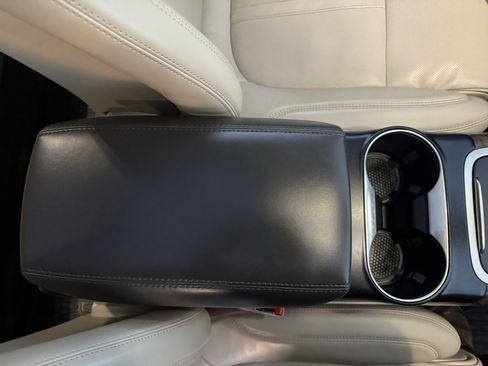 Used 2022 Lincoln Nautilus Reserve w/ Equipment Group 202A image 41