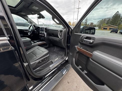 Used 2019 GMC Sierra 1500 SLT w/ SLT Premium Plus Package AWD/4WD image 25