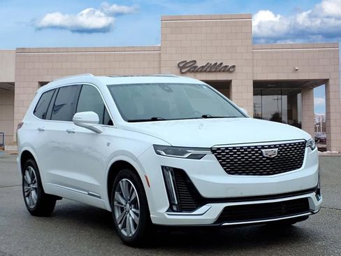 Used 2024 Cadillac XT6 Premium Luxury w/ LPO, Floor Liner Package image 3