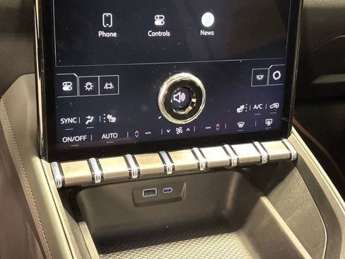 New 2026 GMC Terrain AT4 w/ Technology Package II image 34