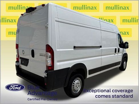 Used 2025 RAM ProMaster 2500 w/ Convenience Group FWD image 4