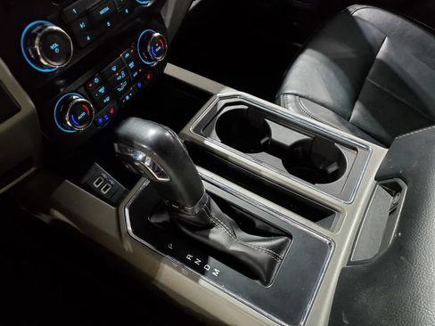 Used 2019 Ford F150 Lariat RWD image 34