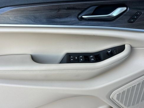 New 2025 Jeep Grand Cherokee L Limited w/ Luxury Tech Group II image 11