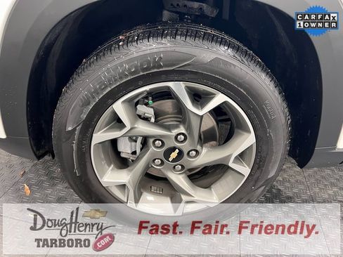 Used 2025 Chevrolet Trax LT image 21