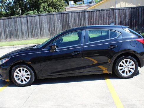Used 2014 MAZDA MAZDA3 i Touring w/ Technology Package FWD image 3