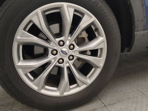 Used 2020 Ford Explorer XLT w/ Equipment Group 202A image 31