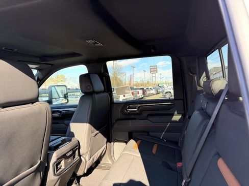 New 2026 GMC Sierra 3500 AT4 w/ AT4 Premium Plus Package image 7