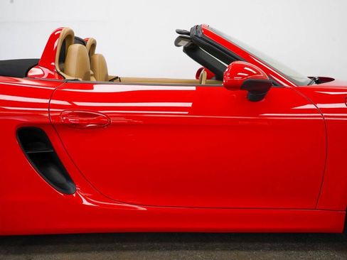 Used 2015 Porsche Boxster S RWD image 28