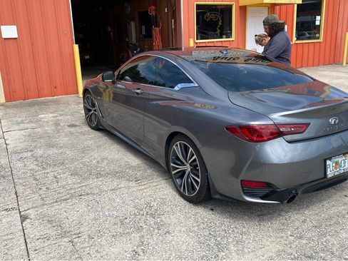 Used 2017 INFINITI Q60 3.0t w/ Premium Plus Package 3.0T RWD image 3