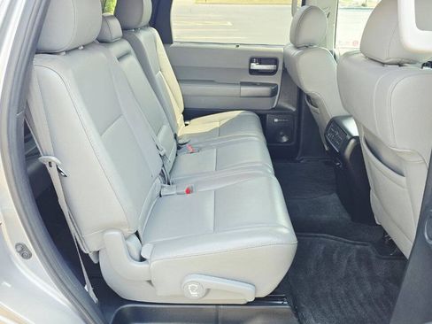 Used 2013 Toyota Sequoia Limited AWD/4WD image 19