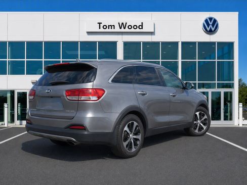 Used 2016 Kia Sorento EX w/ EX Touring Package FWD image 3