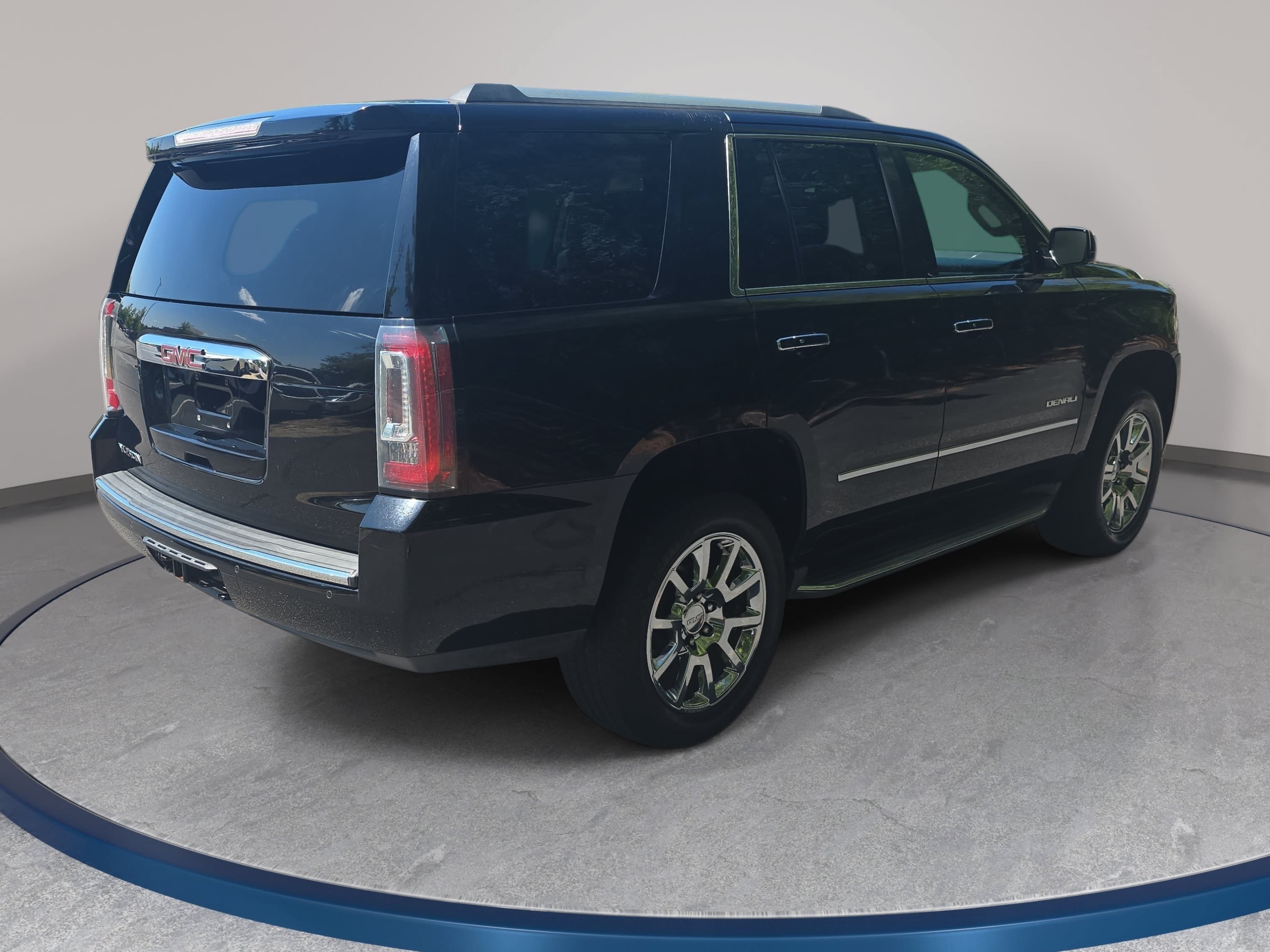 Used 2015 GMC Yukon Denali RWD image 5