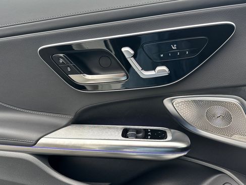 New 2026 Mercedes-Benz CLE 300 4MATIC Coupe image 11