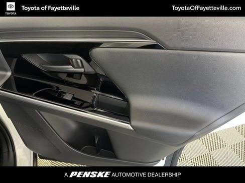 Used 2024 Toyota bZ4X FWD w/ Weather Package image 16
