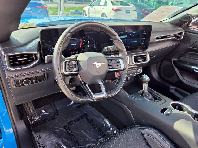 Used 2025 Ford Mustang GT Premium RWD image 29