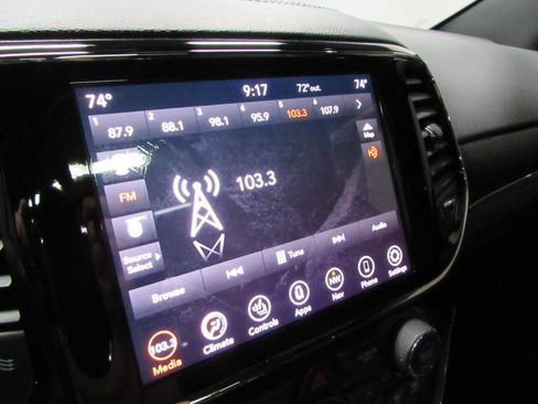 Used 2020 Jeep Grand Cherokee High Altitude AWD/4WD image 28