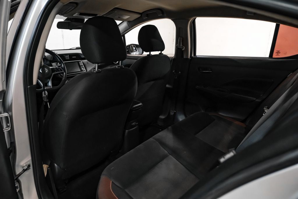 Used 2020 Nissan Versa SR FWD image 33