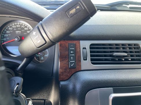 Used 2012 GMC Sierra 2500 SLT w/ SLT Convenience Package image 24